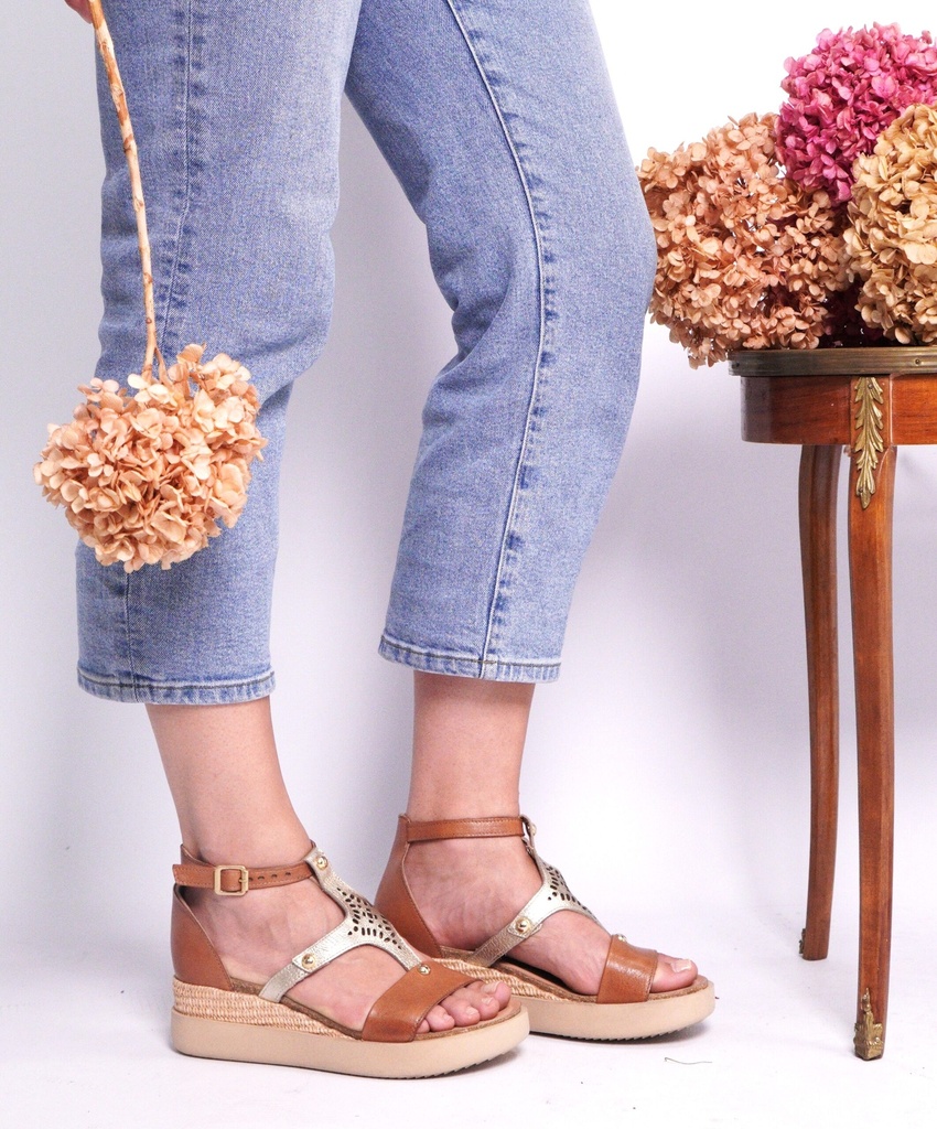 [T18030 AVENA] LADIES LEATHER WEDGE