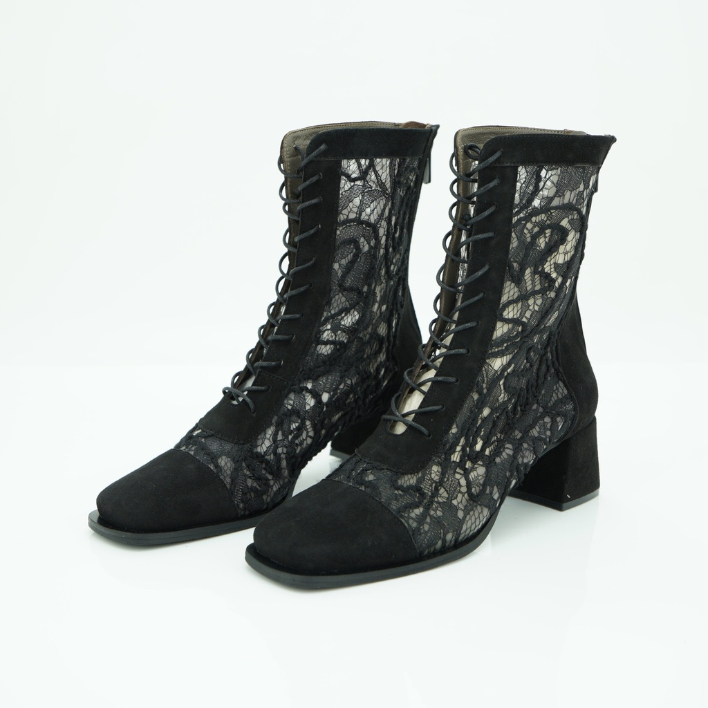 LADIES LACE-UP BOOTS