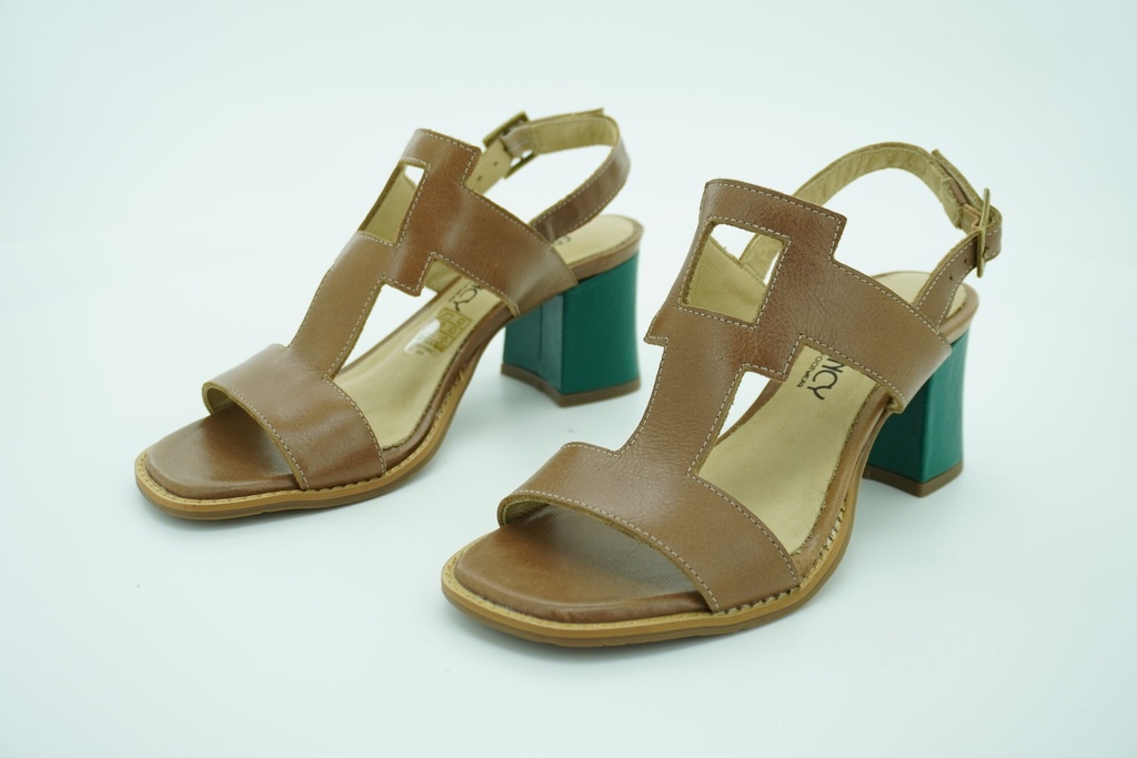 LADIES LEATHER SANDALS 64-52 Fendi (36)